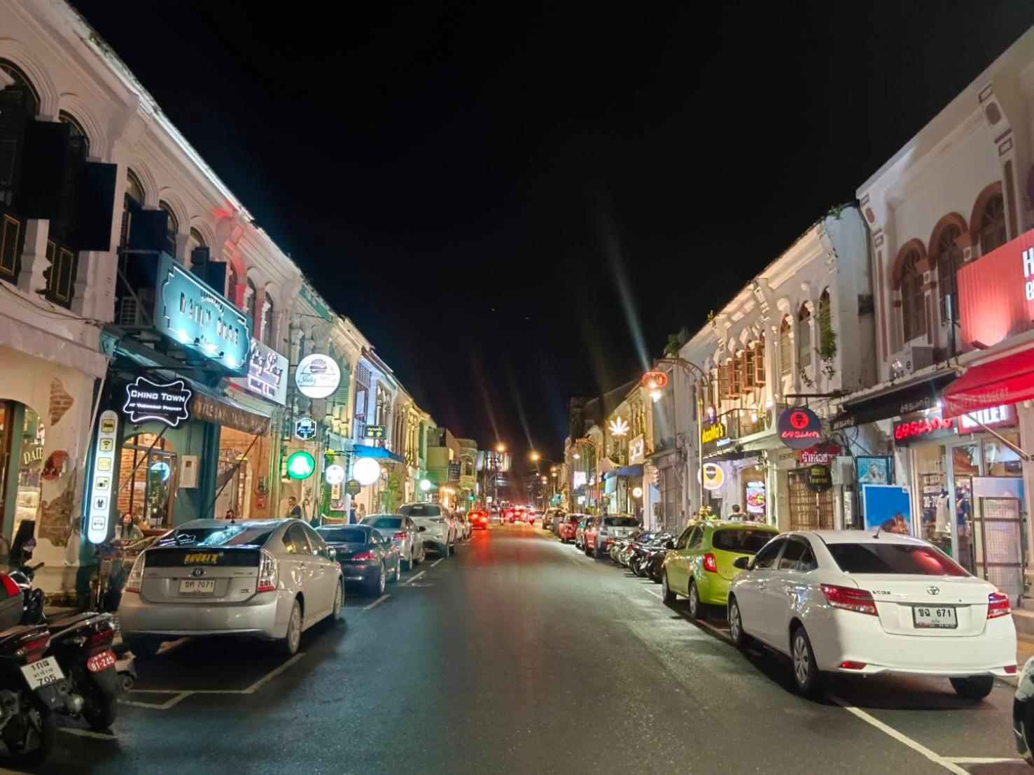 Chino Town At Yaowarat Phuket - Sha Plus Exterior photo